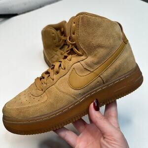 Nike Air Force 1 Wheat High lv8 Sneakers